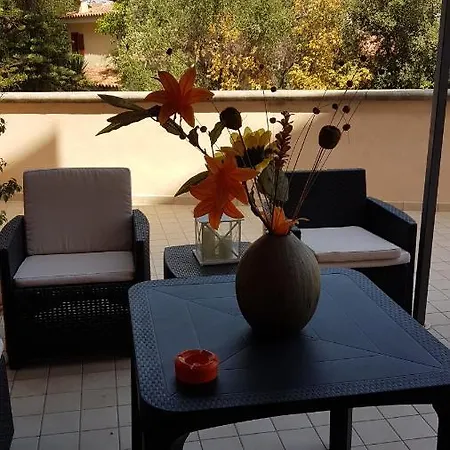 Stanza Confortevole אולביה